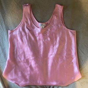 tank top, satin texture